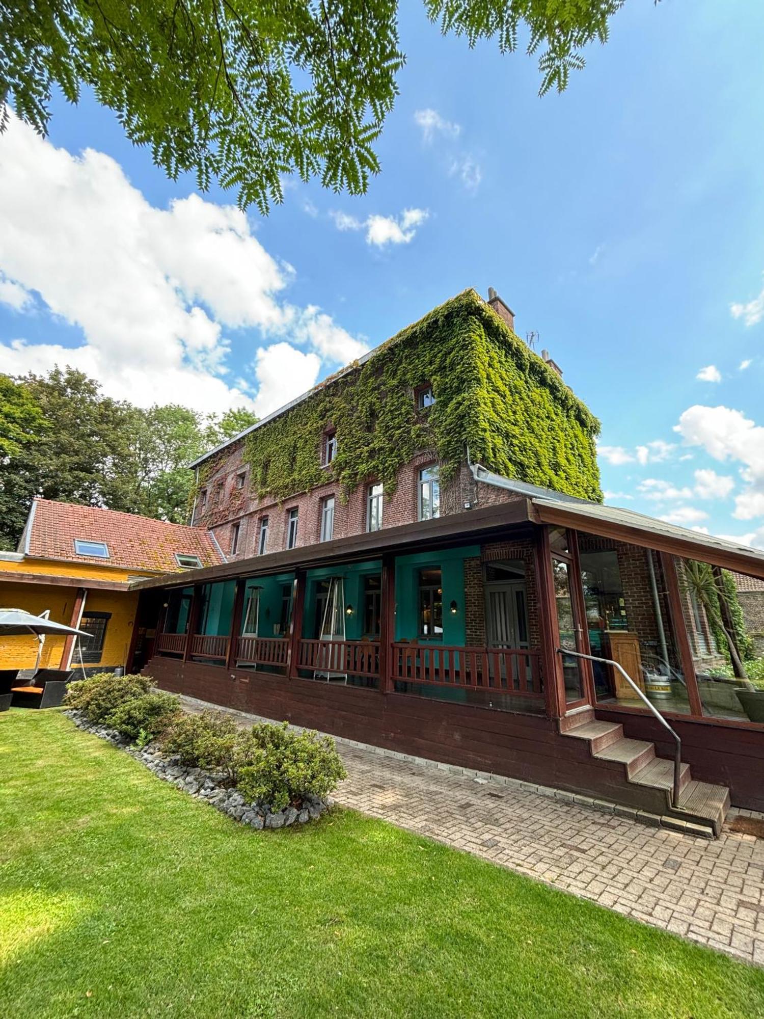 Logis Hotel-Restaurant - Le Moulin D'Artres Exterior foto